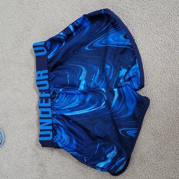 Under Armour shorts - Picture 2 of 3